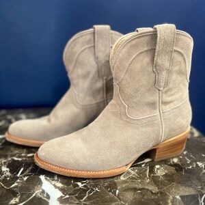 Tecovas Brown Leather Boots!!